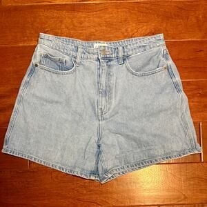 👖 Women’s Jean Shorts : Cello Size Large Vintage Wash Classic Denim Mom Shorts